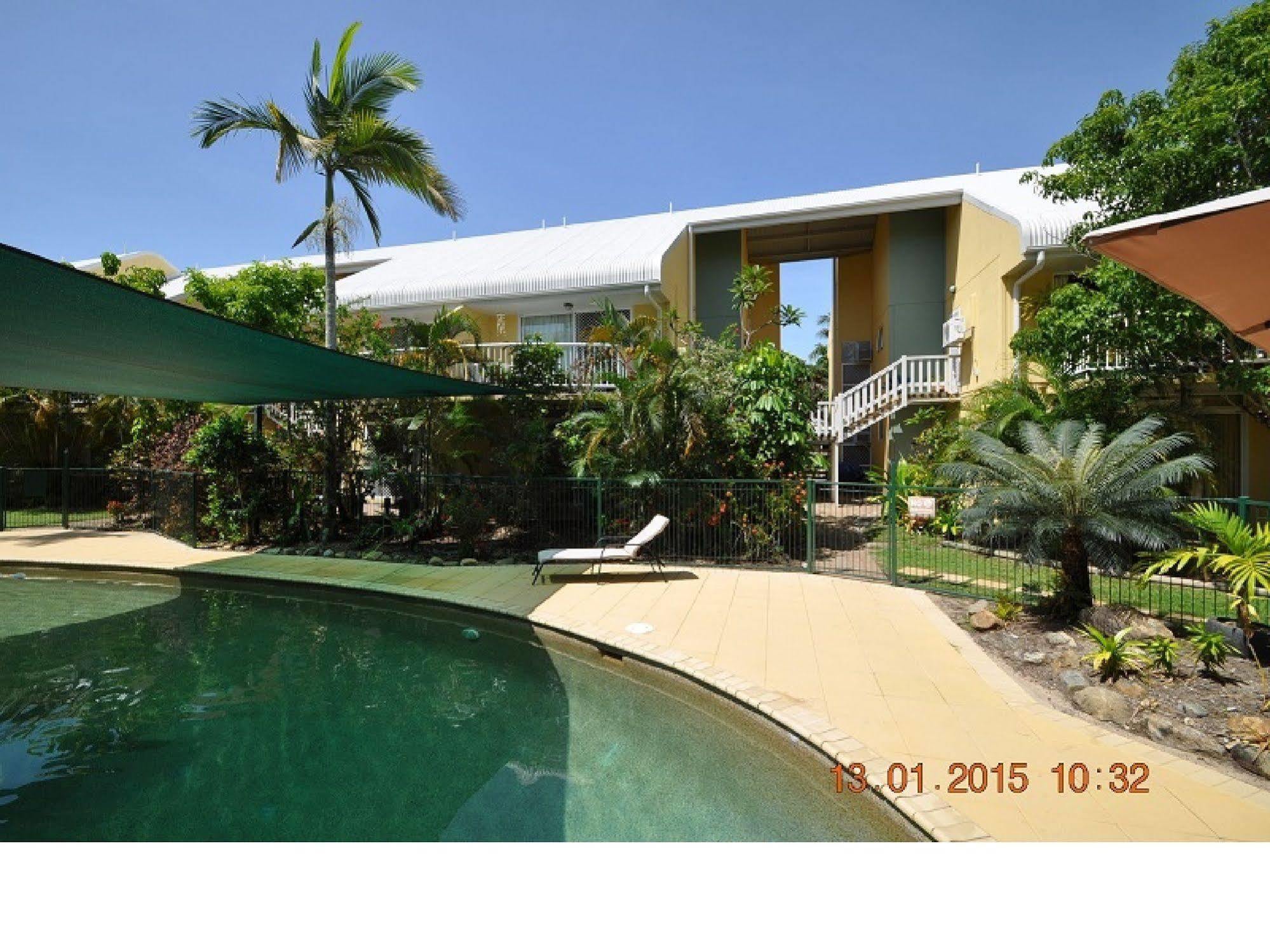 Pacific Sands Apartments Cairns Buitenkant foto