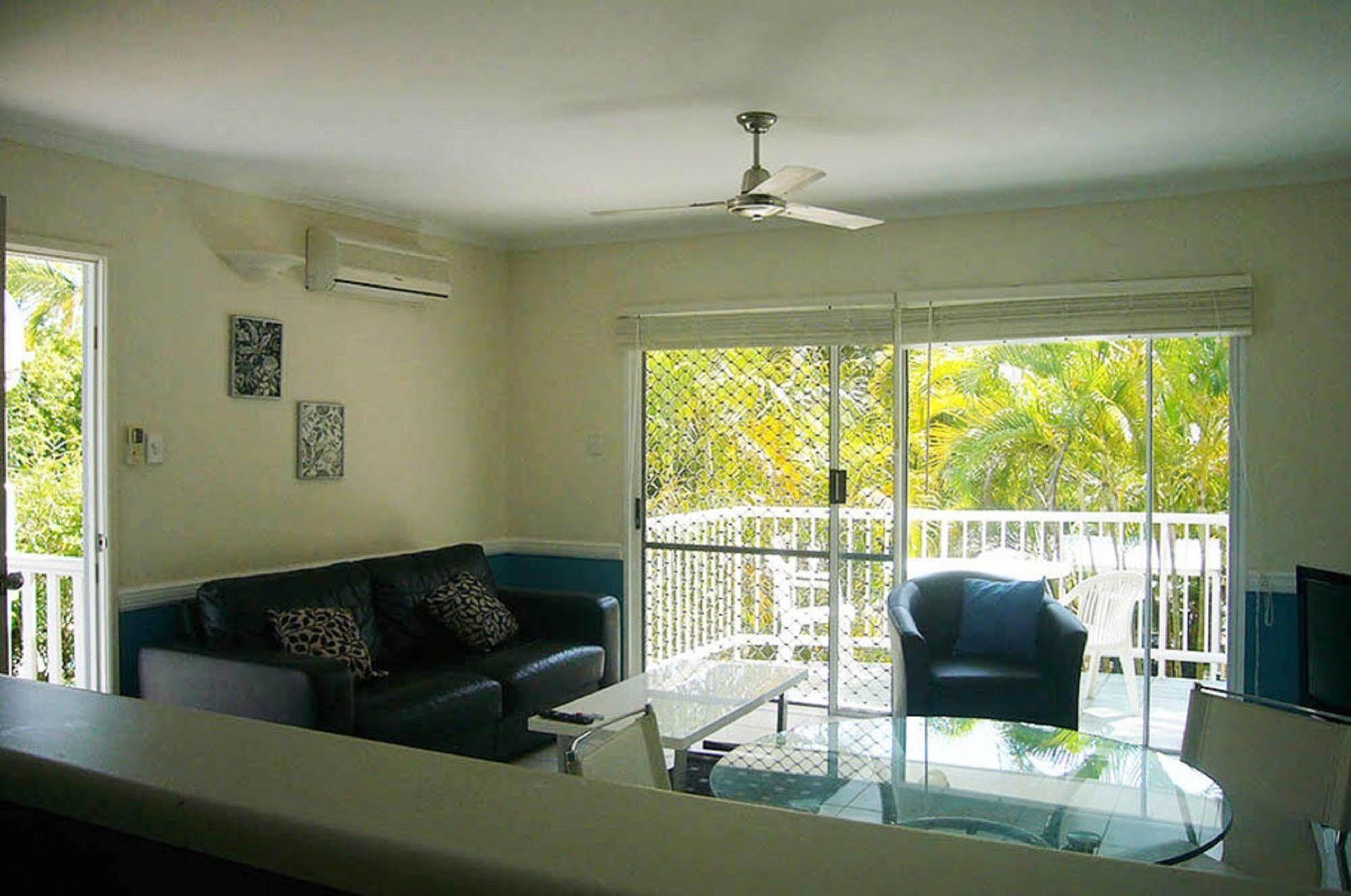 Pacific Sands Apartments Cairns Buitenkant foto